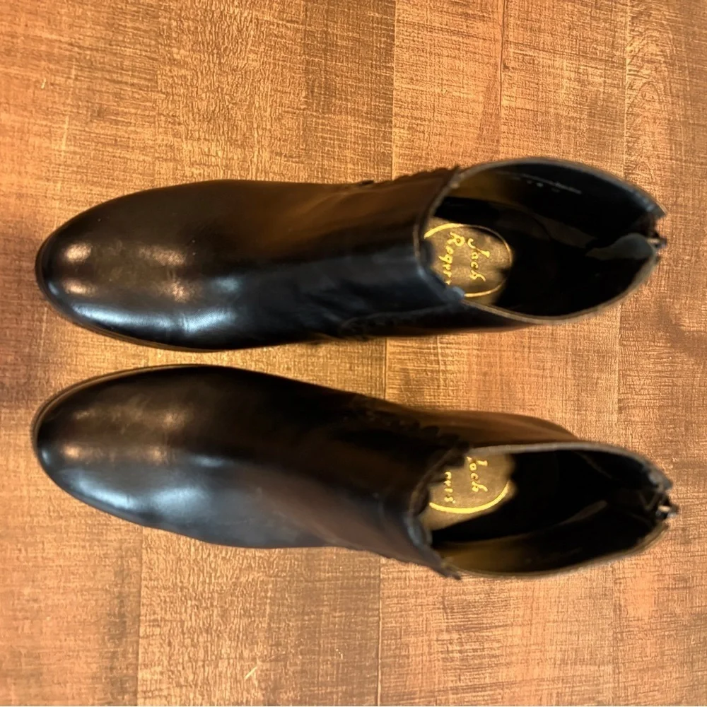 Jack Rogers Black Like New Wedged Bootie Size 7